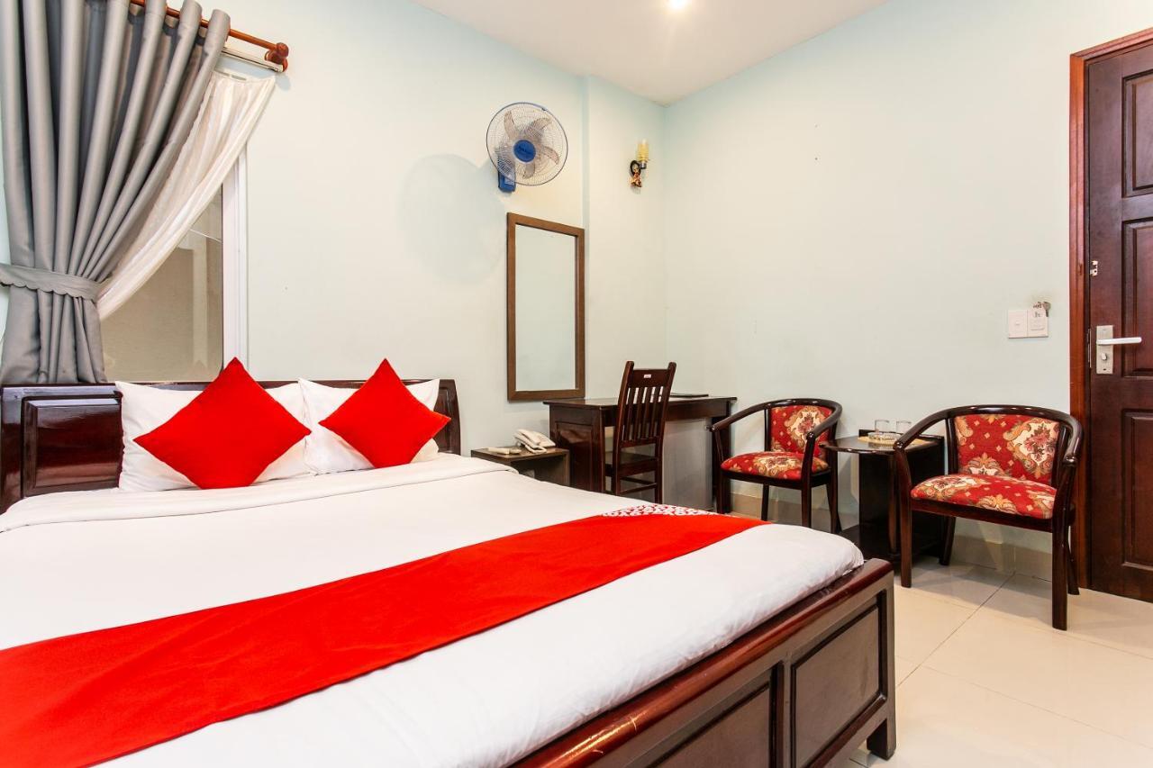 Oyo 557 Phi Yen Hotel Da Nang Exterior photo